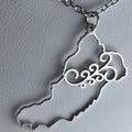 Collar La Graciosa argolla canaria símbolo 8 espirales silver pendant necklace with spiral design detail