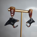 Pendientes con forma de mantarraya en tela canaria