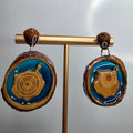 Pendientes de madera con isla de Gran Canaria y detalle marino