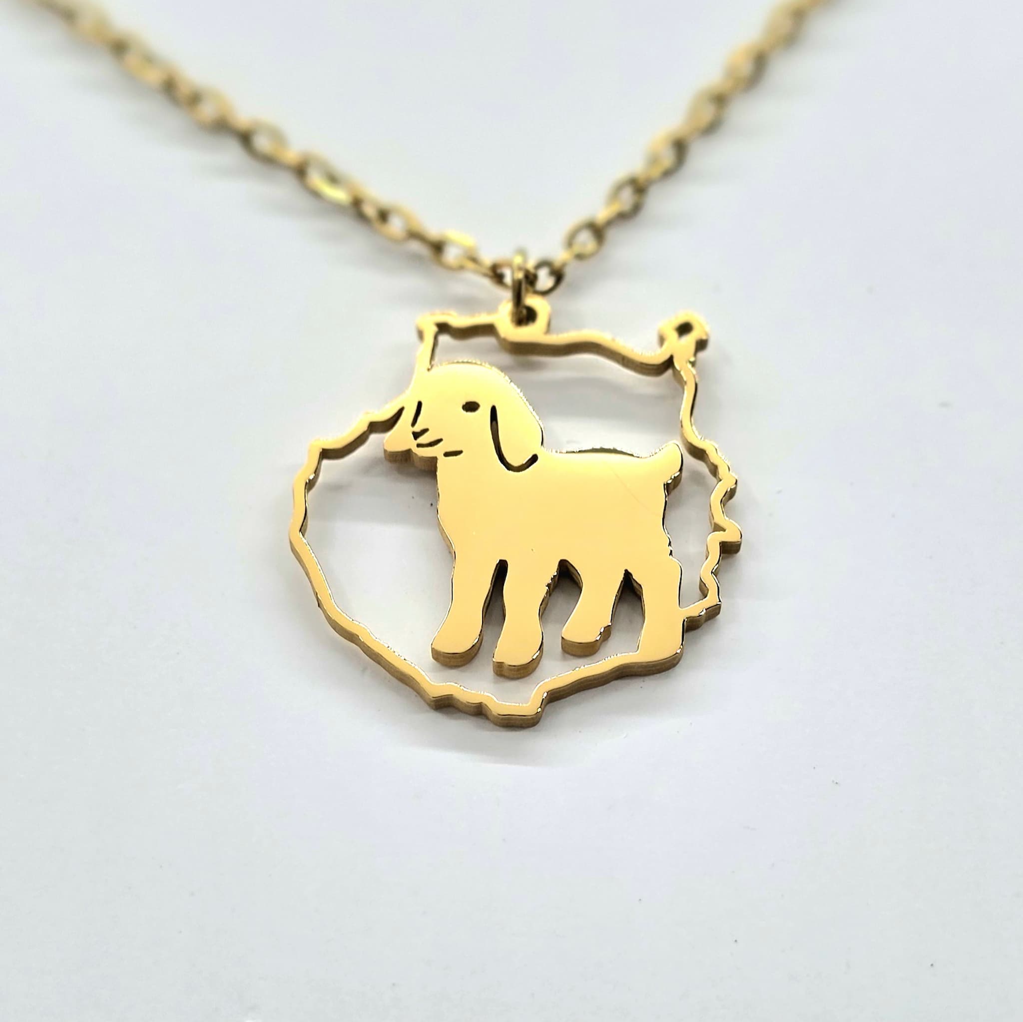 Collar Isla Gran Canaria con Baifo de Quevedo Dorado — cerca