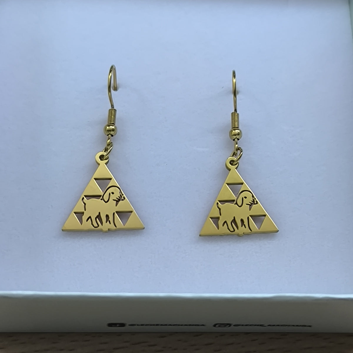 Pendientes pintadera con el Baifo de Quevedo en dorado
