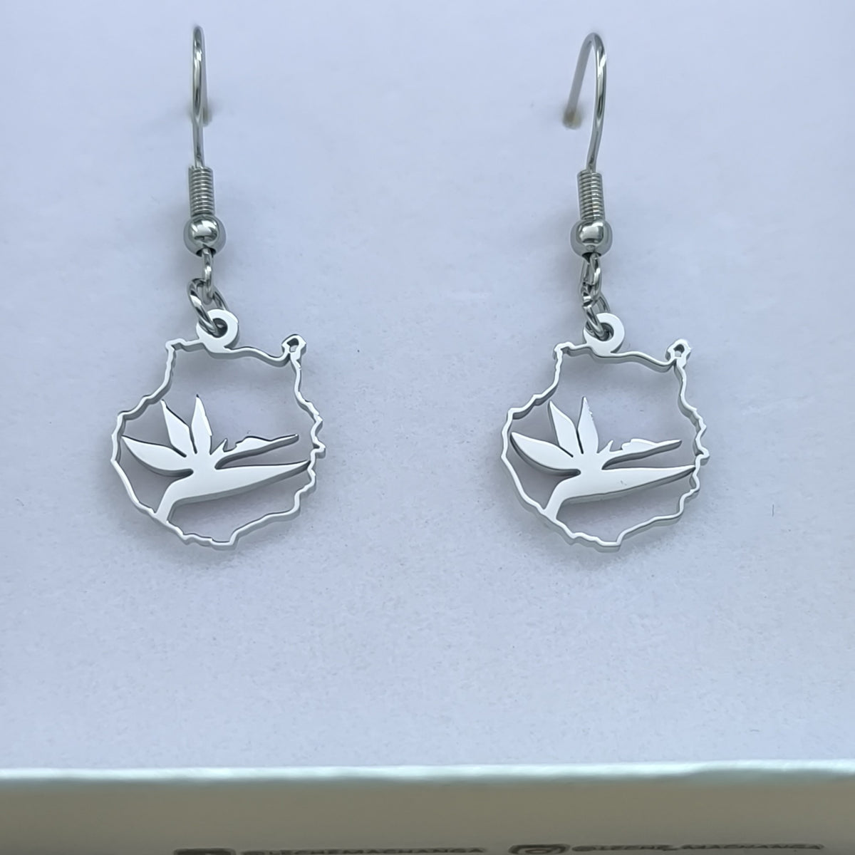 Pendientes Gran Canaria con strelitzia en plateado