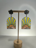 Pendientes inspirados en amanecer con colores tipo vitral