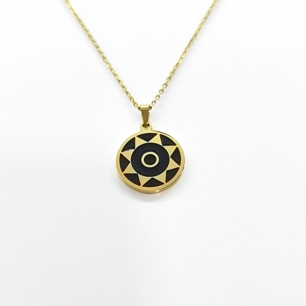 Collar Pintadera Sol dorado - vista cercana